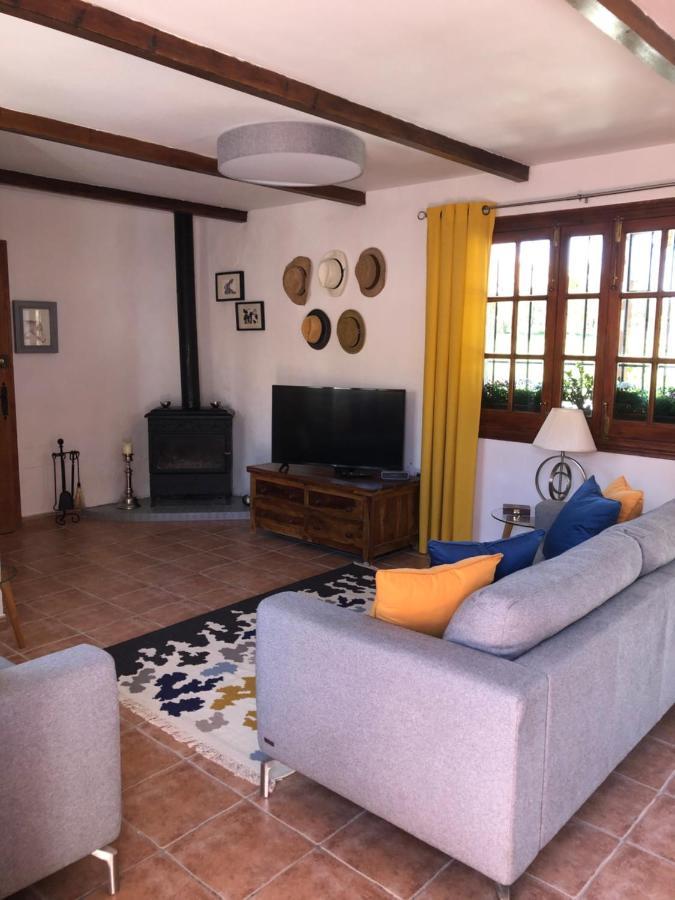 Casa La Alegria 37 Bed & Breakfast Villanueva de Tapia Ngoại thất bức ảnh