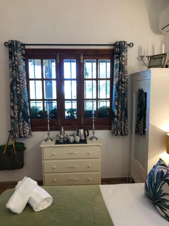 Casa La Alegria 37 Bed & Breakfast Villanueva de Tapia Ngoại thất bức ảnh